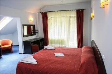 Фотографии Отель Hotel Poiana Ursului г. Пояна-Брашов (Румыния) №3 Фото Отель Hotel Poiana Ursului г. Пояна-Брашов 3