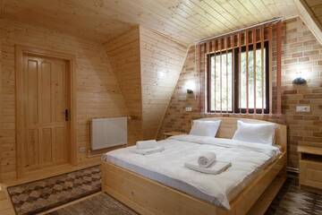 Фотографии Комплексы для отдыха с коттеджами/бунгало Centrul de Echitatie Poiana Brasov г. Пояна-Брашов (Румыния) №3 Фото Комплексы для отдыха с коттеджами/бунгало Centrul de Echitatie Poiana Brasov г. Пояна-Брашов 3