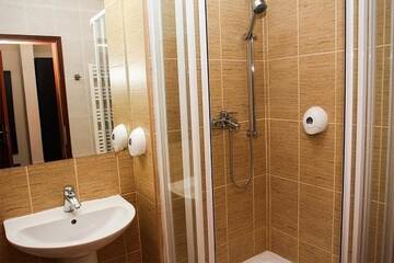 Фото номера Стандартный двухместный номер с 1 кроватью Отель Hotel Poiana Ursului г. Пояна-Брашов 11