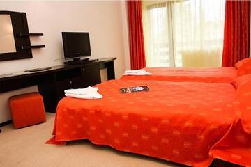 Фото номера Двухместный номер с 1 кроватью Отель Hotel Poiana Ursului г. Пояна-Брашов 8