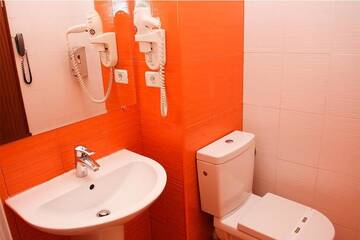 Фото номера Двухместный номер с 1 кроватью Отель Hotel Poiana Ursului г. Пояна-Брашов 6