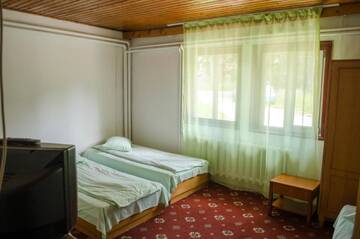 Фото номера Апартаменты - 1-й этаж Лоджи Cabana Fantanita cu Brazi г. Пояна-Брашов 12