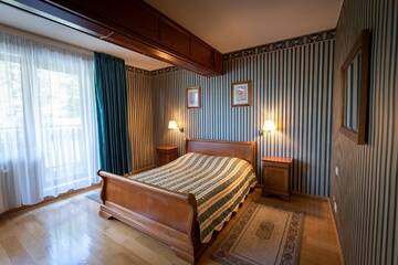 Фото номера Двухместный номер с 1 кроватью Гостевой дом Boutique Hotel Casa Emil г. Пояна-Брашов 3