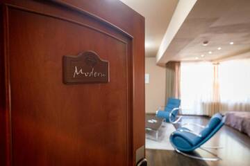 Фото номера Двухместный номер с 1 кроватью Гостевой дом Boutique Hotel Casa Emil г. Пояна-Брашов 51