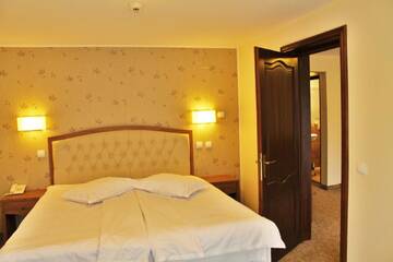 Фото номера Полулюкс Отель Hotel Crisalpin г. Пояна-Брашов 5