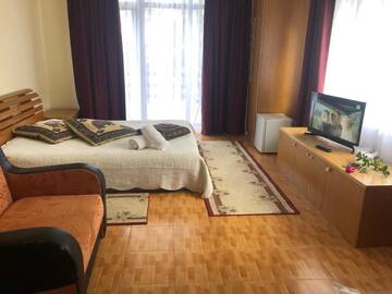 Фото номера Трехместный номер Гостевой дом Vila Cristalfrost г. Пояна-Брашов 7