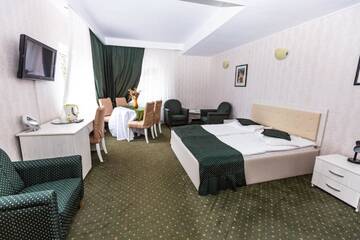 Фото номера Люкс Отель Hotel Miraj г. Пояна-Брашов 8