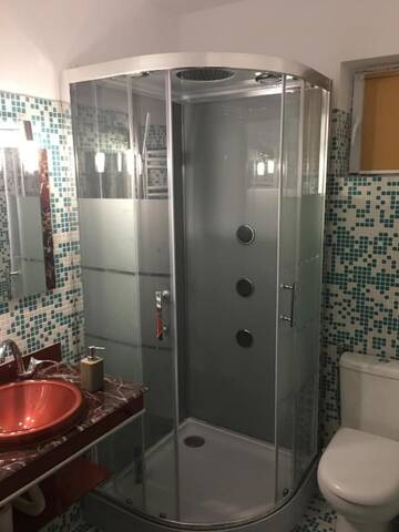 Фото номера Семейный номер-студио Дома для отпуска Villa Quad г. Пояна-Брашов 3