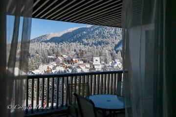 Фото номера Представительские апартаменты с 2 спальнями Курортные отели Alpin Resort Hotel г. Пояна-Брашов 5